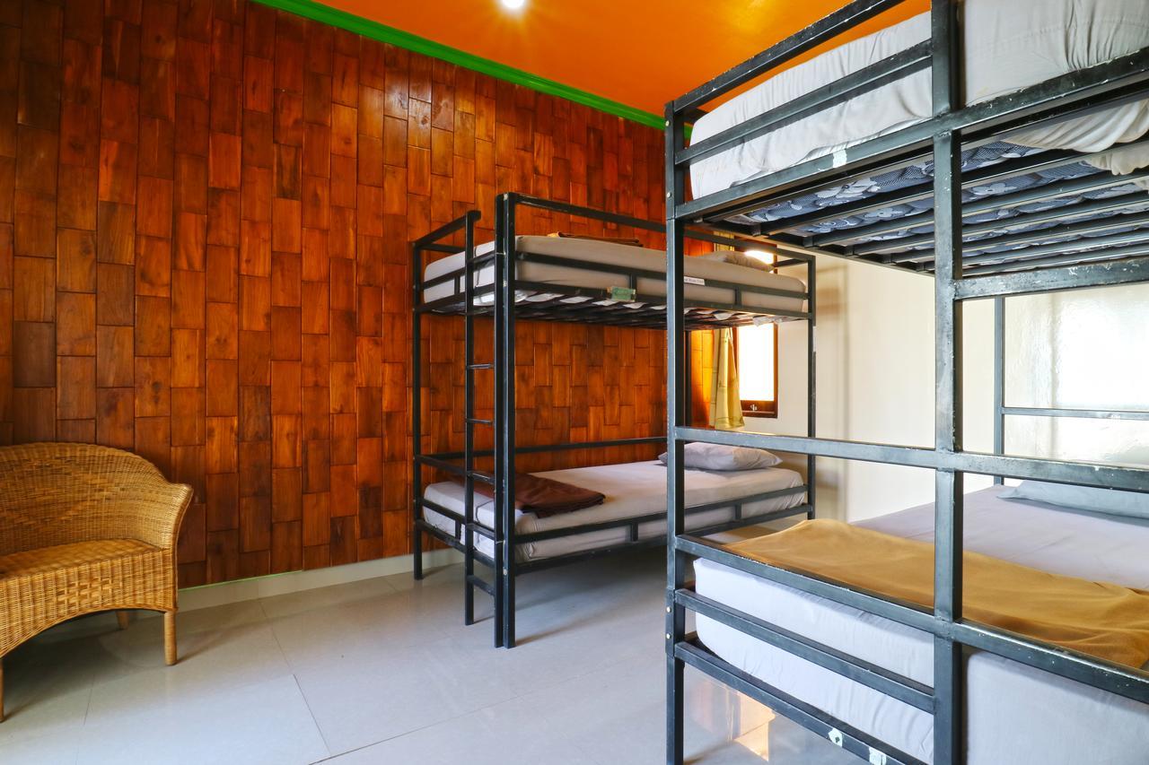 Hang Five Canggu Hostel Extérieur photo