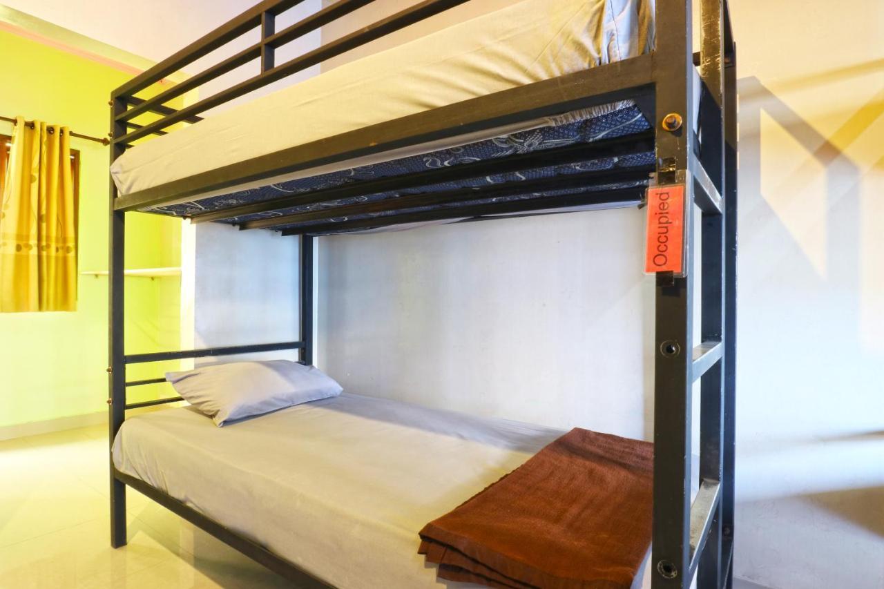 Hang Five Canggu Hostel Extérieur photo